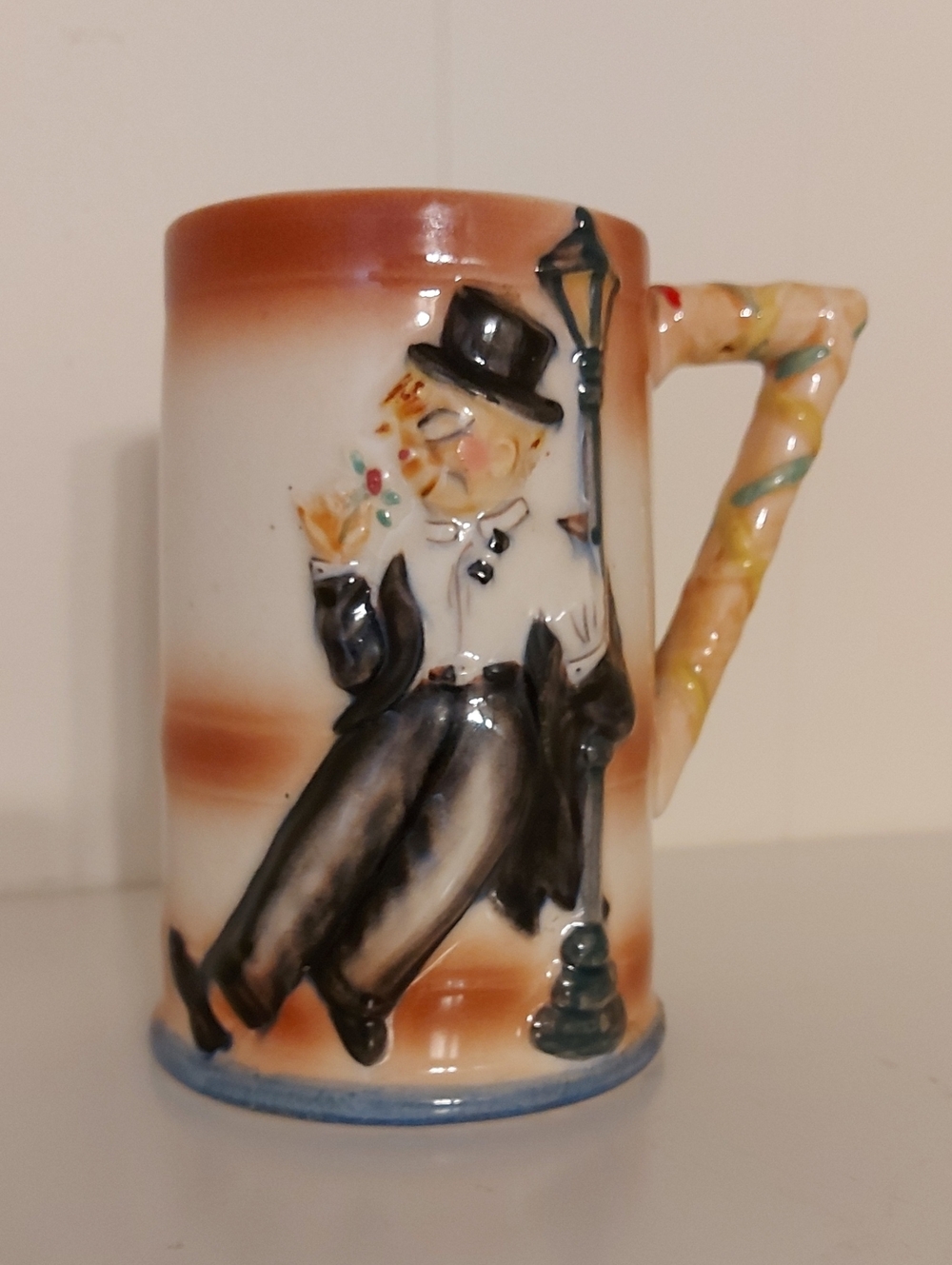 Vntge ESD Japan Hand Painted DRUNK HOBO on Lamp Post Mug Show Me Way to Go Home